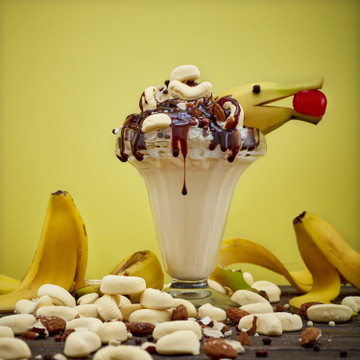 This is the genius of the London Cocktail Club's JJ Goodman.  It's a Banoffee Sundae with a kick! Amaretto and toffee vodka combined with peanut butter and ice-cream with delicious sauce makes it the perfect pudding cocktail.
All part of their book Kitchen Cocktails released in February 2018

Creator @jjgoodmanbartender
Venues @londoncocktailclub
Publisher @rmc_books
Photographer @jodihindsphoto