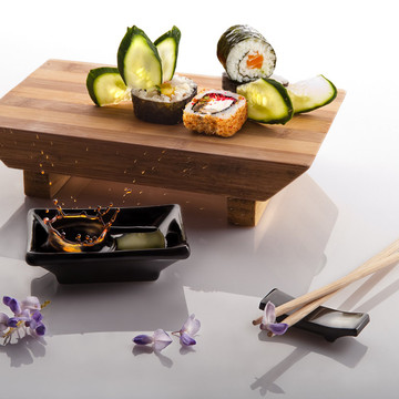 Clean set up for minimal food.
Sushi is a very popular food in the world and all people that lissen sushi word think at the simple ingredients, light colors and delicate flavor. This shot reflect the sushi soul.
Shot by Nikon D810 with 2 strobo lights and 24-70 f.28 nikkor lens,